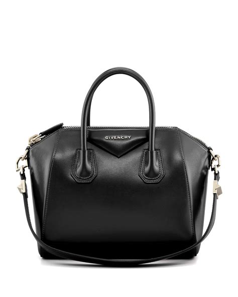 givenchy antigona small.